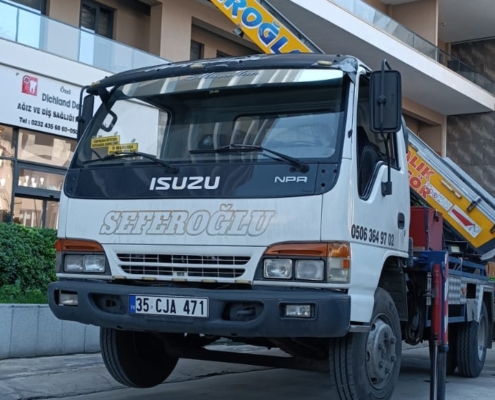 asansörlü nakliye aracı