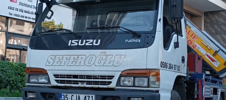 asansörlü nakliye aracı